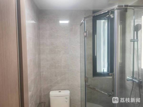 九游体育-加价精装修令人糟心！业主投诉：我家瓷砖空鼓268处丨解忧帮